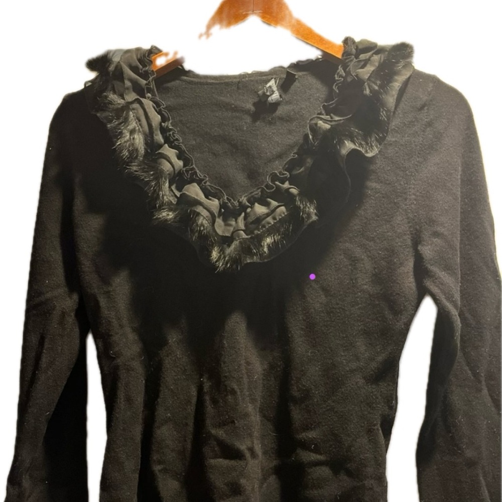 faux fur black collar sleeve stretch sweater Yuka platinum designer top Vintage